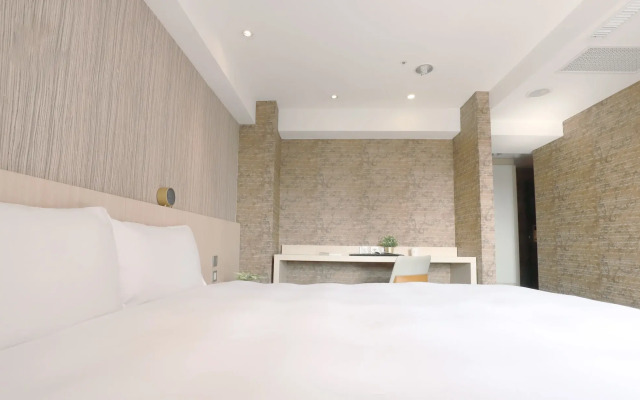 Talmud Hotel Yizhong