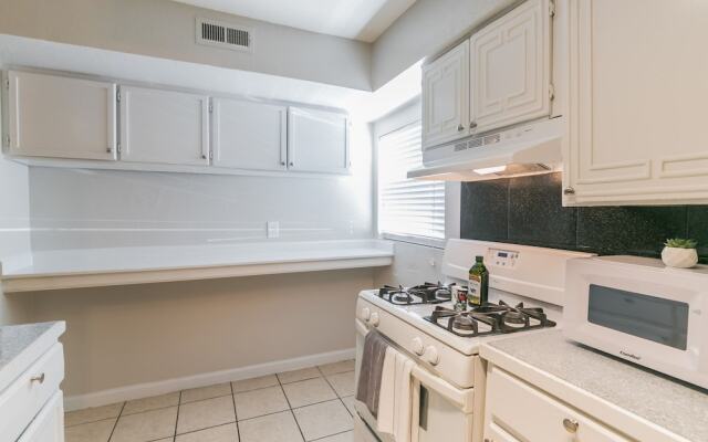 The Economy Suites of East Austin