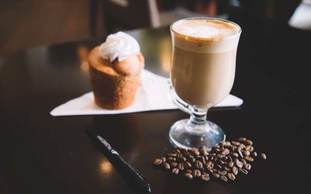 The Panari Hotel - Near Jomo Kenyatta International Airport