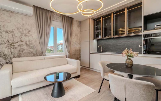 Luxury Apartments & Suites Dijan