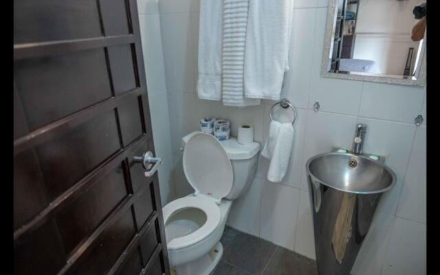 4 Master Suite for 2 People