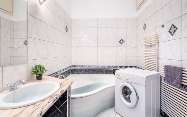 Huge Apartment in the city center