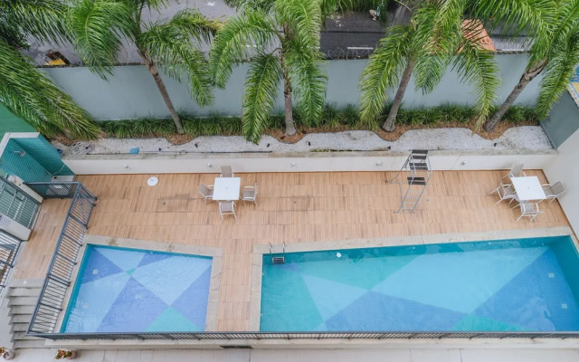 Apto com Piscina Wifi Ar-condicionado e Garagem