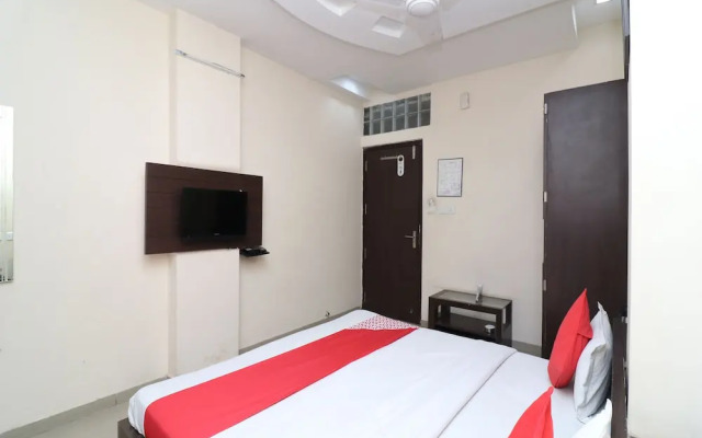 OYO 22872 Hotel Shivam Fort View
