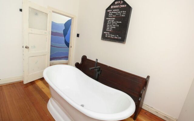 Indulge Apartments -The Urban Collection