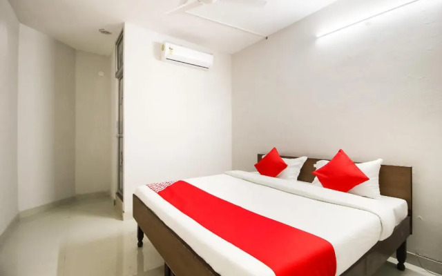 Hotel Joy by by OYO Rooms