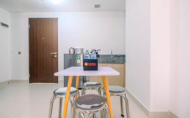 Fully Furnished And Cozy 2Br At Transpark Cibubur Apartment