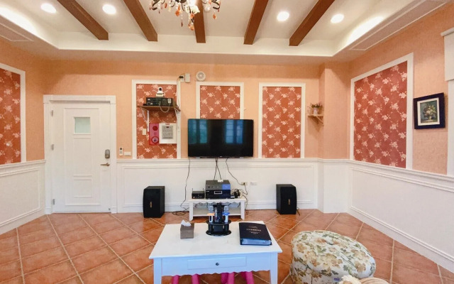 Isaalice Slip and Slide B&B