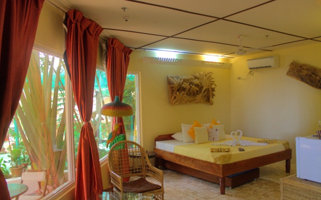 Deep Forest Garden Hotel