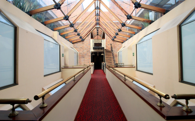 Windsor House Inn By Geh Suites