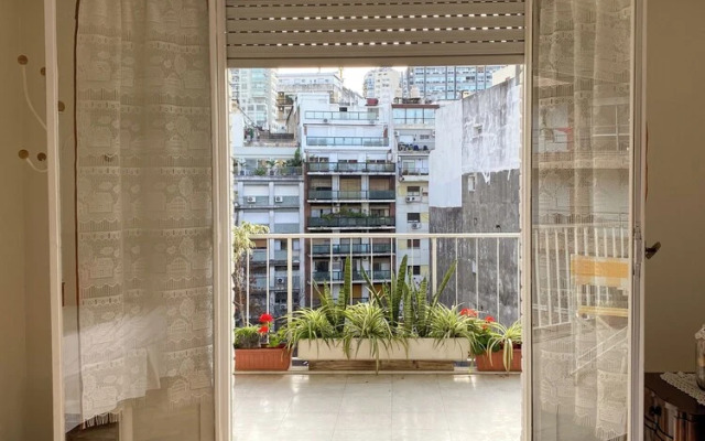RentUp-Elegancia con balcón. Recoleta