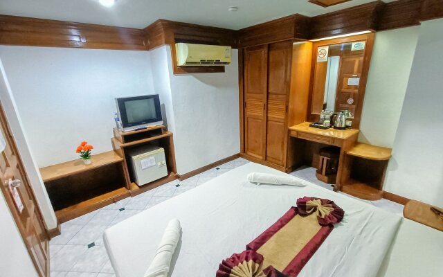 Hack Patong Beach Hotel