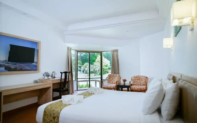 Rayong Palmaries Beach Resort