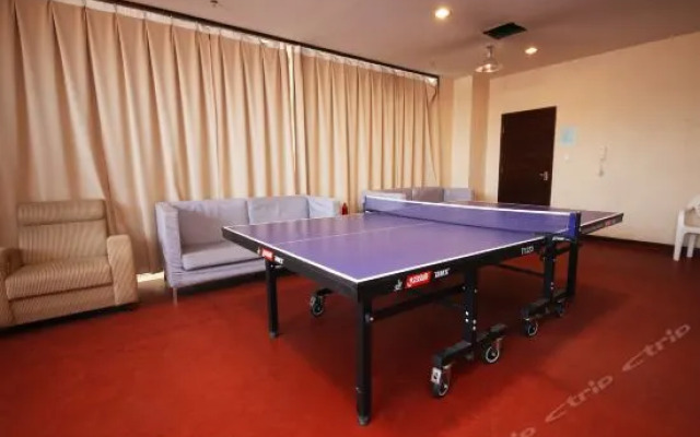 Junhui Jianguo Hotel