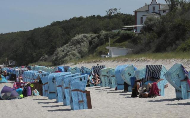 Reethaus Strandgut - geräumiges FH mit Sauna und 3 Terrassen