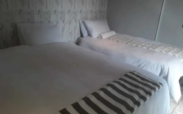 Legae Larona Guest House