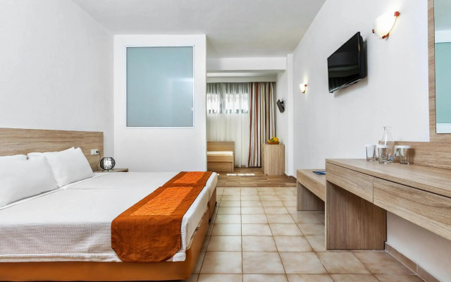 Xenios Possidi Paradise Hotel