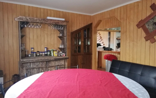 La Llar Hostel
