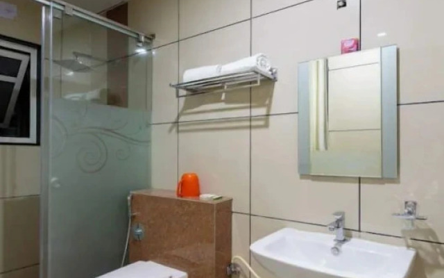 Hotel Radiant by OYO Rooms