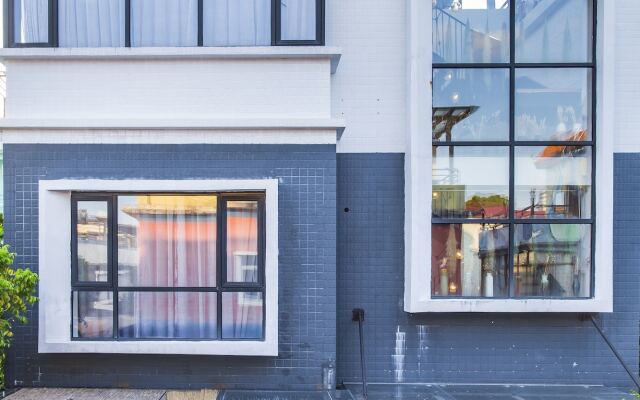 Maan Coco Travelling Boutique Inn