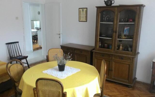 Apartments Prisnac