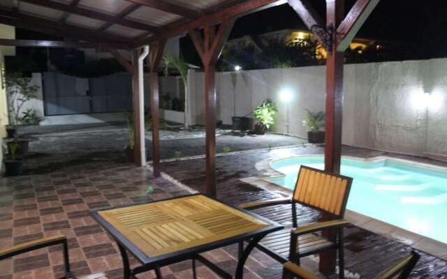 Villa With 3 Bedrooms in Pointe aux Cannoniers, With Private Pool, Fur