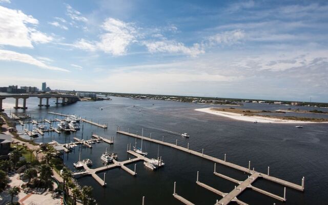 Crb1003 3 Bedroom Condo
