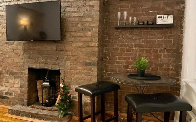 Cozy Entire Apartment in Upper East