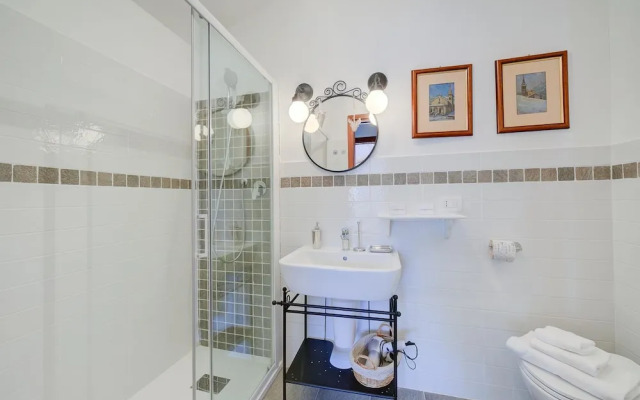 White House Ski Relax