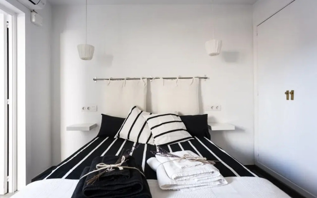 BBarcelona Mediterranean Beachfront Apartment