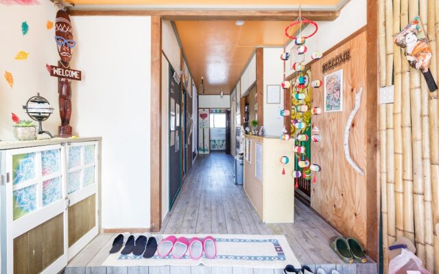 Guesthouse Asobi Factory - Hostel