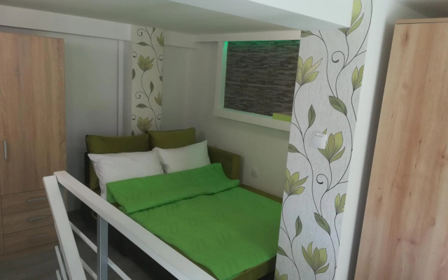 Classy and Cozy - New - 3 beds - Near Center
