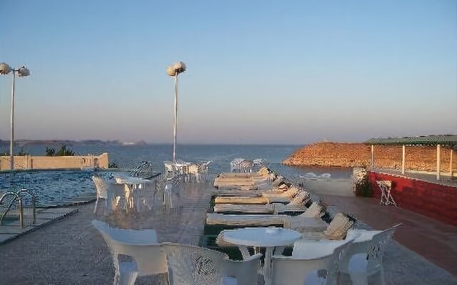 Nefertari Hotel Abu Simble
