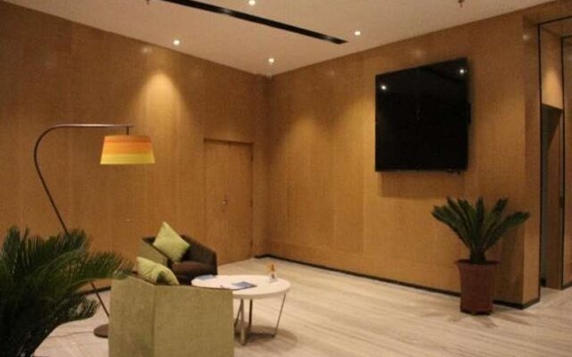 IU Hotel Shangqiu Kaixuan Road Zhonghuan Square Branch