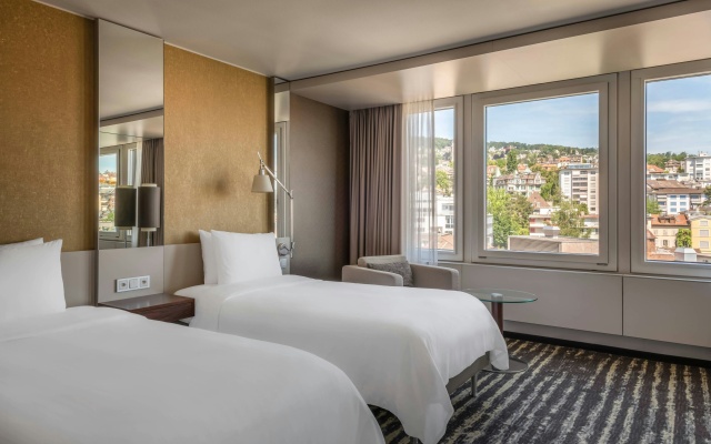 Zurich Marriott Hotel - Image 7