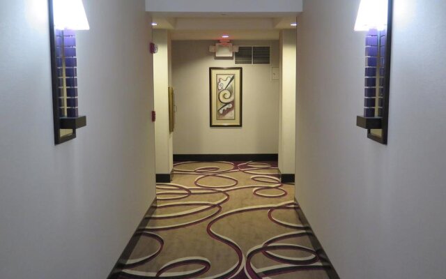 Harrah's Joliet Casino & Hotel - A Caesars Rewards Destination