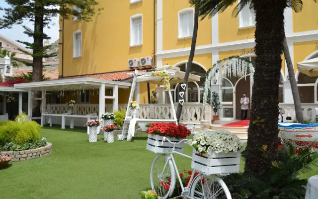 Mediterraneo Palace Depandance