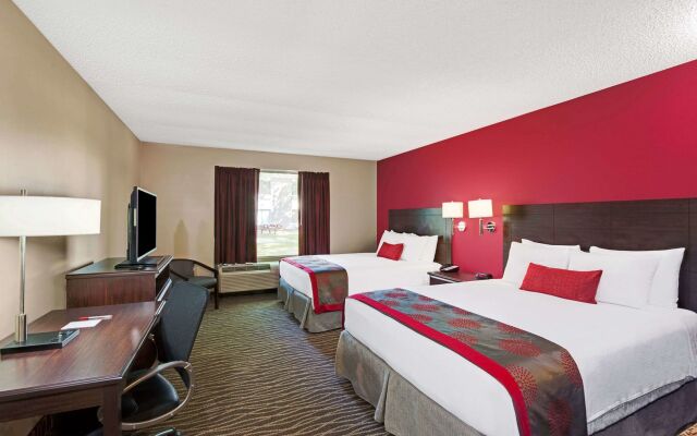 Quality Inn & Suites Columbus