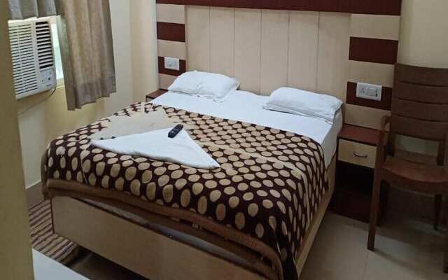 ADB Rooms Hotel De Pal Varanasi