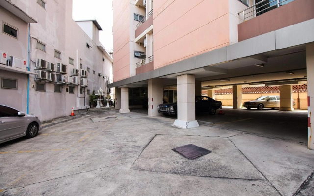 Meesook Residence