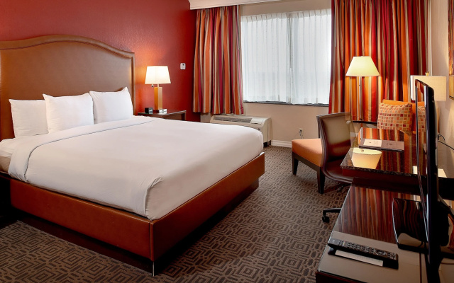 DoubleTree by Hilton Hotel St. Louis - Chesterfield