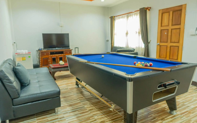 Apinya Resort Bangsarey