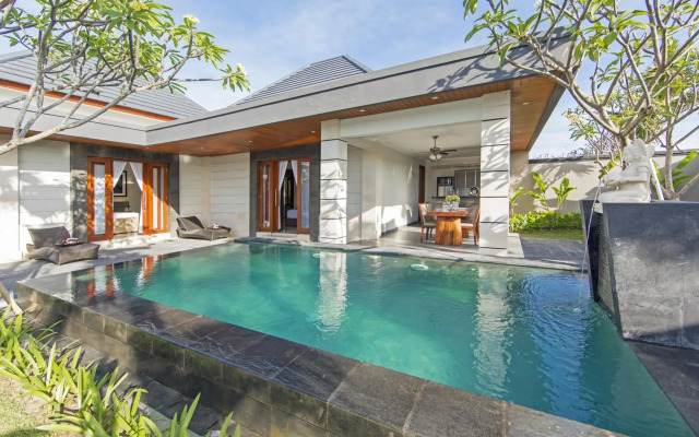 The Banyumas Suite Villa Legian