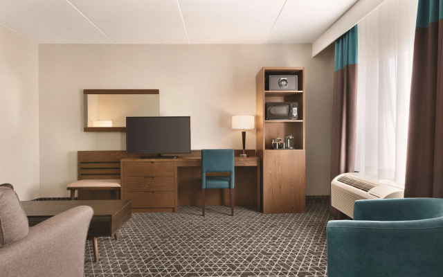 Park Inn by Radisson Brampton, On