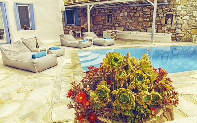 Mykonos Hippy Luxury