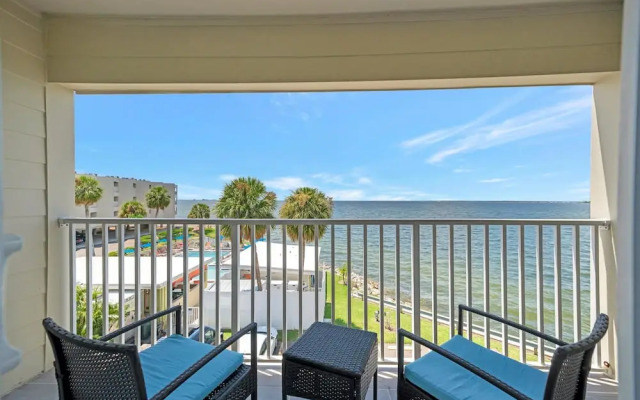 The Flamingo Balcony Waterview Heated Pool