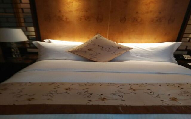 Harbour City Hotel