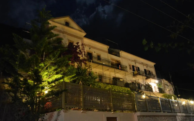 Aristotelis