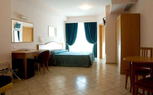 Roses Hotel