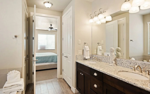 Sunshine in Paradise #27 by RedAwning